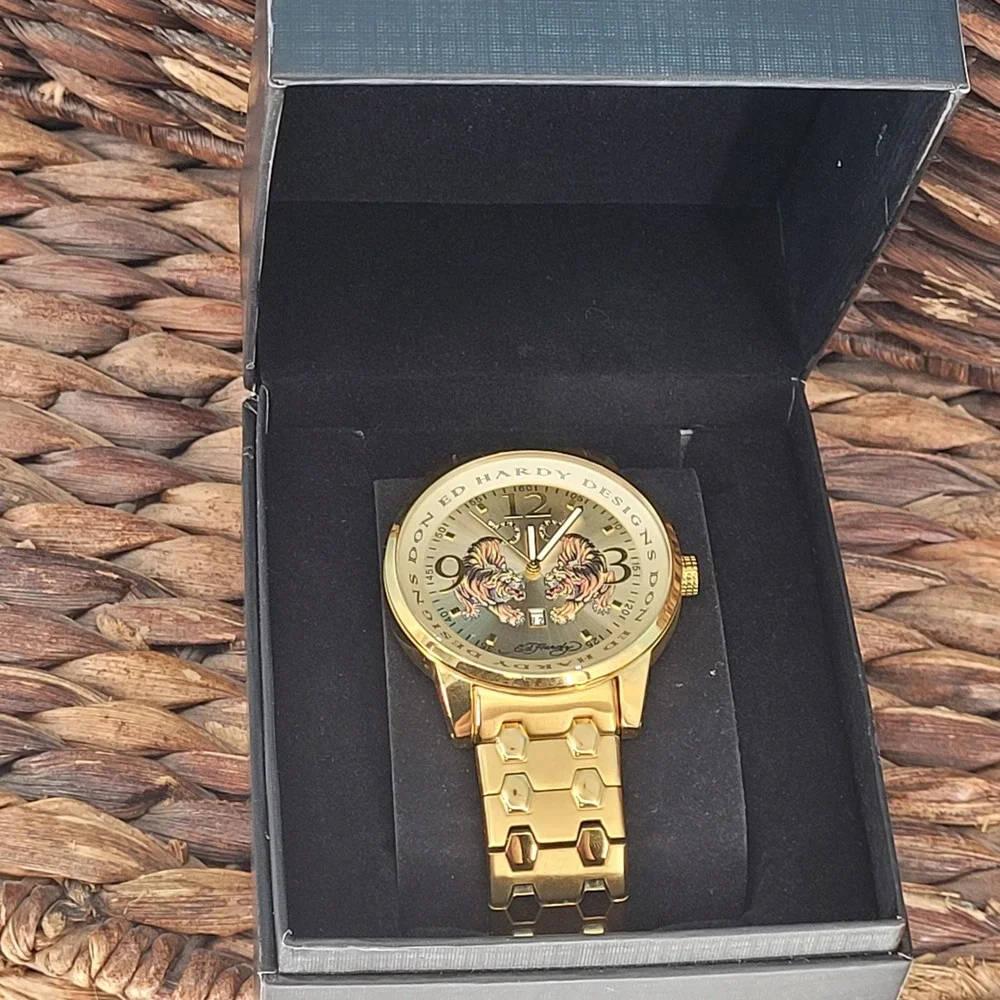 Ed Hardy Tiger Graphic Gold Tone Watch Mens OS Y2K Streetwear Tattoo Art